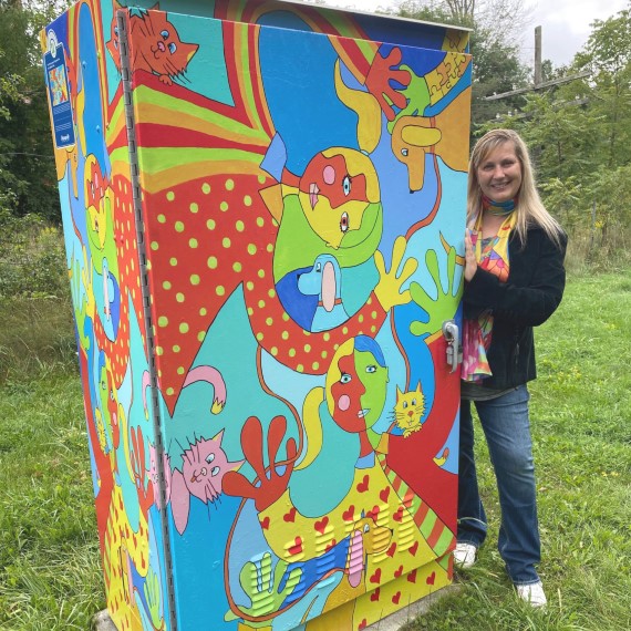 Artist with utility box artwork